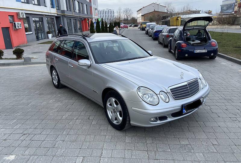 Mercedes-Benz E 200 svizha 2004