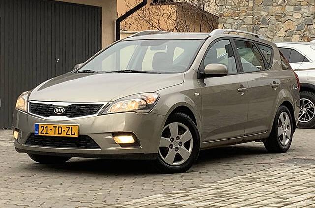 Kia Ceed SW 1.6 CRDI 2012