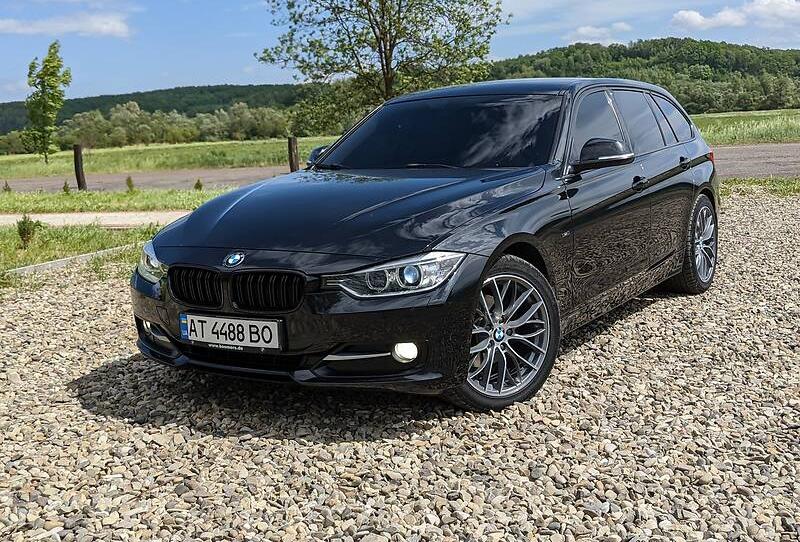 BMW 320 SPORT 2012