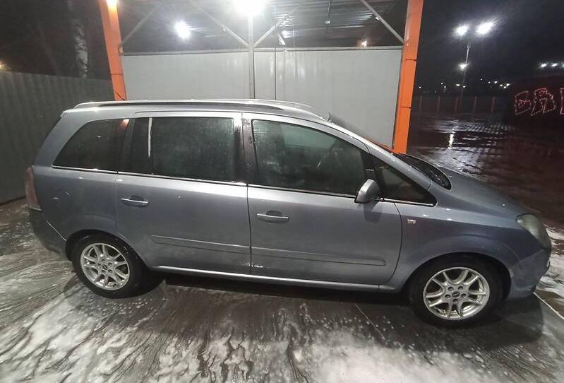 Opel Zafira 2005