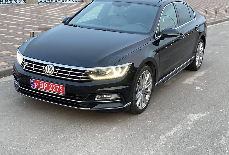 Volkswagen Passat B8  R LINE 2017
