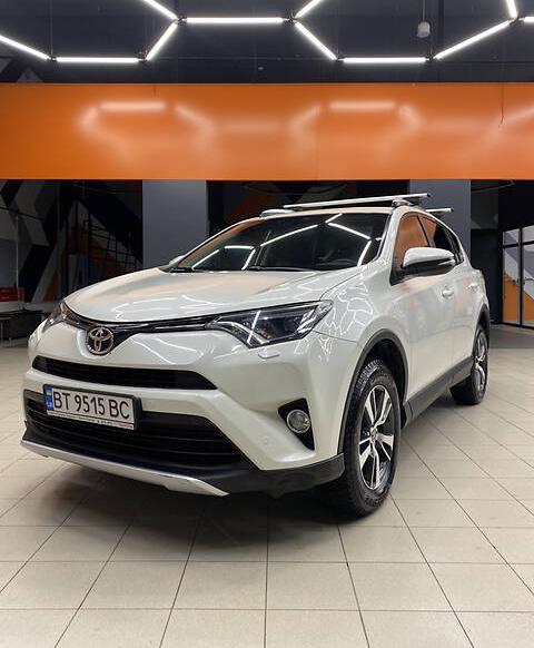 Toyota RAV4 Lounge 2016