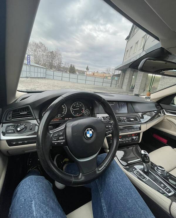 BMW 530 2011