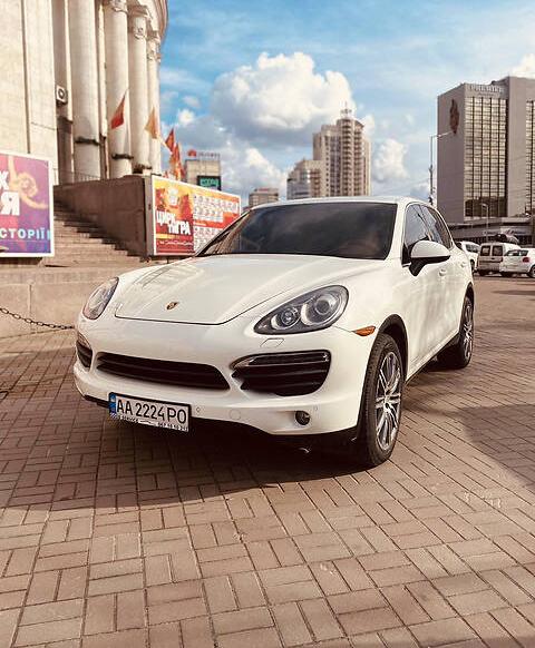 Porsche Cayenne s 2011