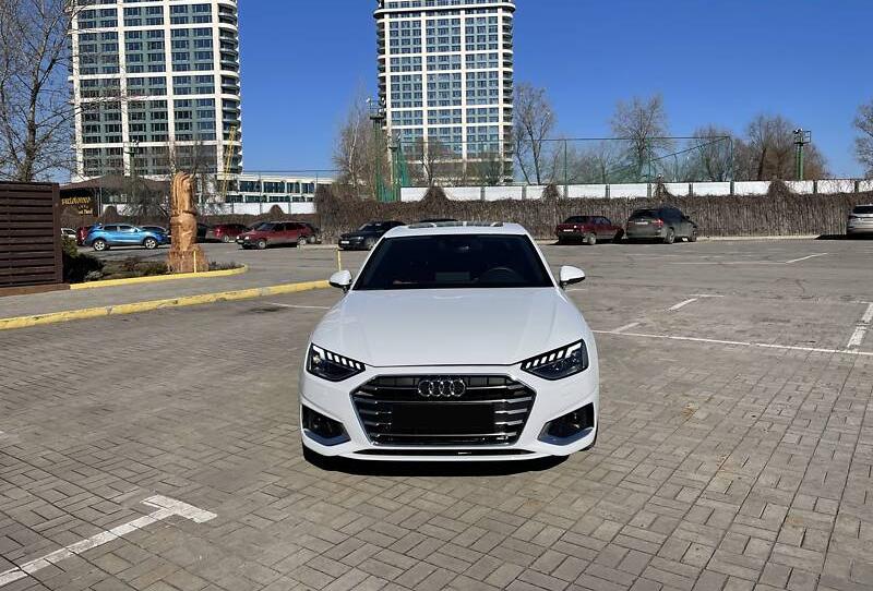 Audi A4 2020
