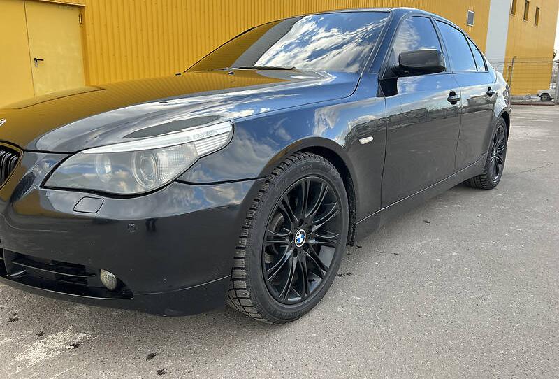 BMW 530 2003