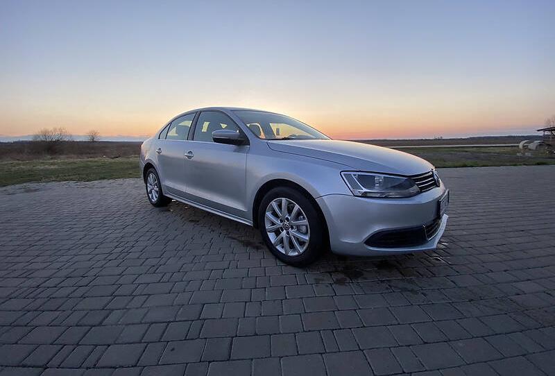 Volkswagen Jetta 2013