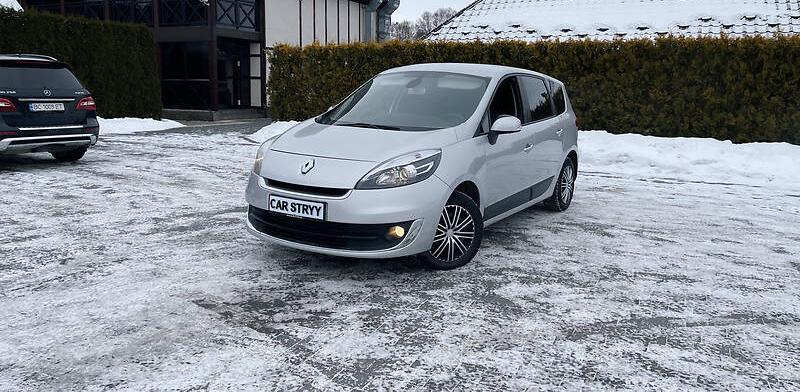 Renault Grand Scenic 2012