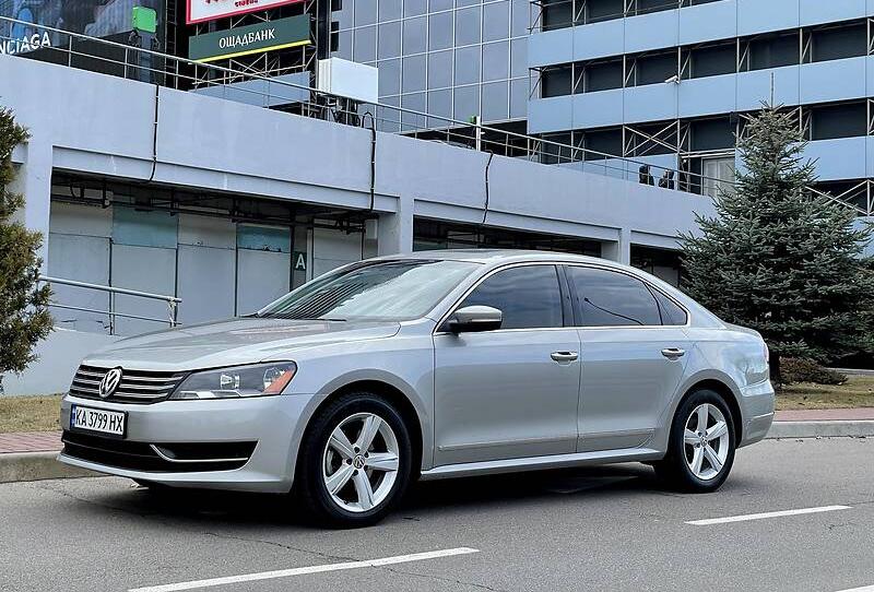 Volkswagen Passat B7 SEL 2012