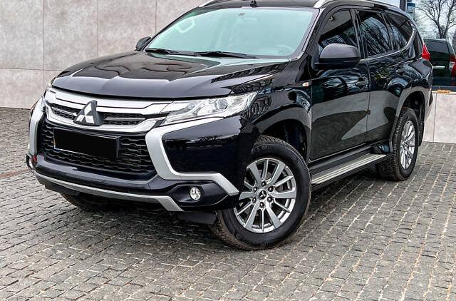 Mitsubishi Pajero Sport 2016