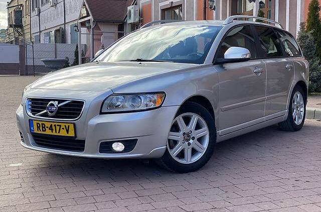 Volvo V50 SUMMUM EDITION  2012