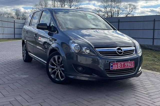 Opel Zafira 2011
