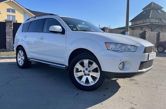 Mitsubishi Outlander XL Max 2012