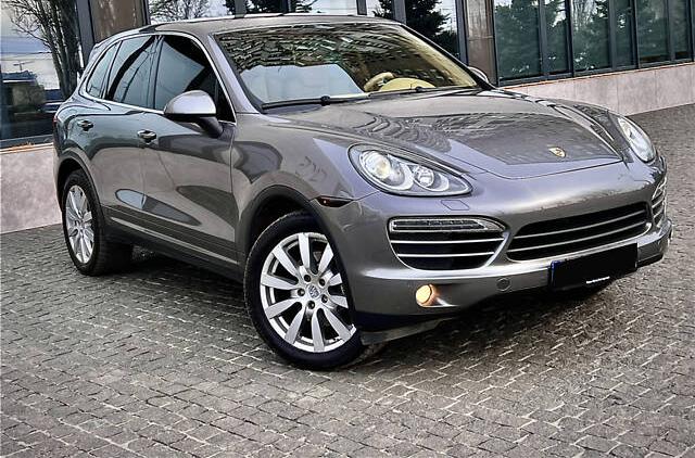 Porsche Cayenne 2012