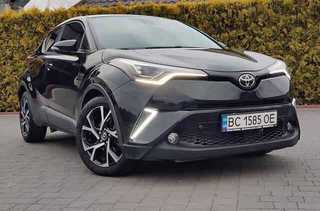 Toyota C-HR XLE  2017