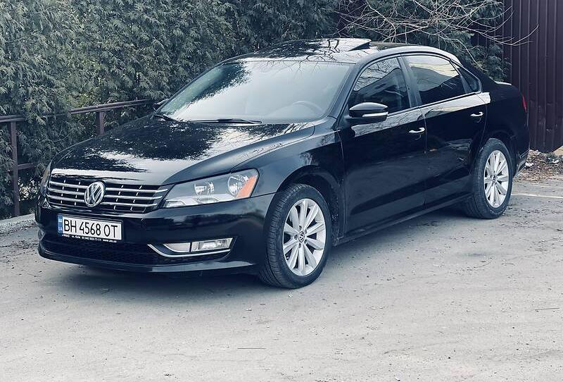 Volkswagen Passat B7 SEL 2012