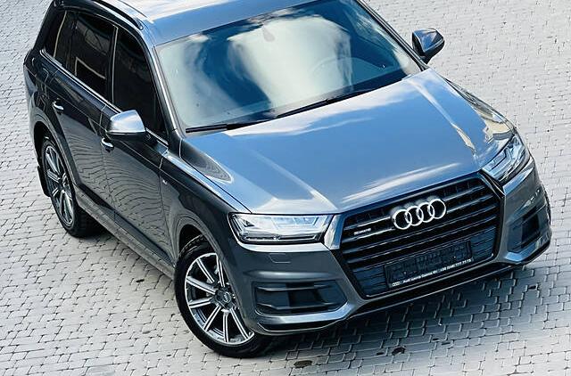 Audi Q7 OFICAL  2016