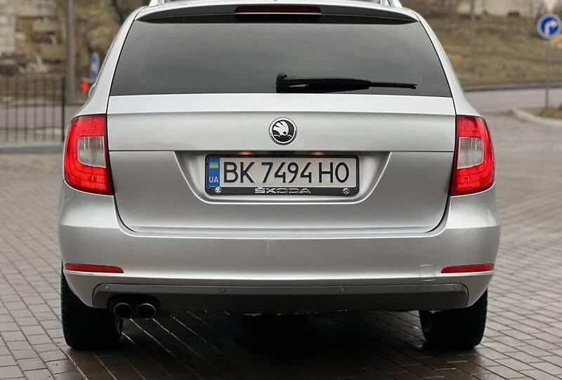 Skoda Superb 2011