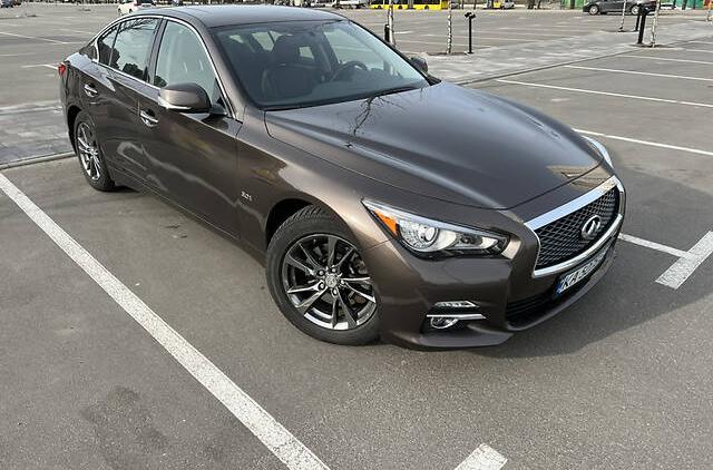 Infiniti Q50 Signature edition 2017