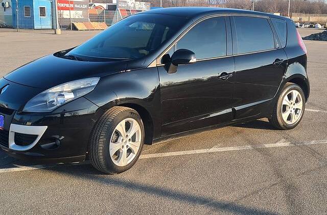 Renault Scenic 2011