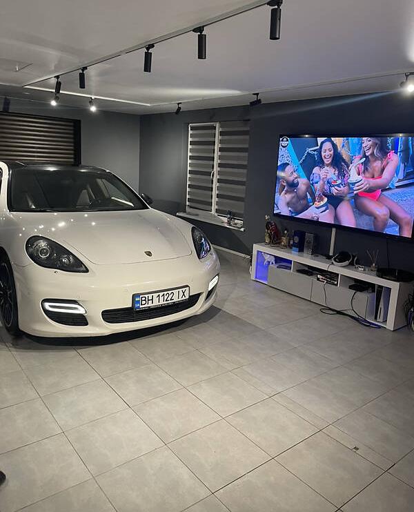 Porsche Panamera Turbo 2012
