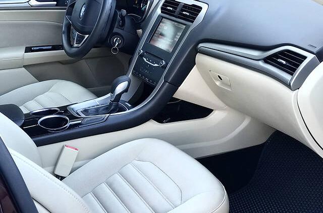 Ford Fusion SE 2013