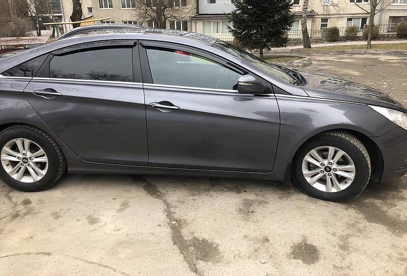 Hyundai Sonata 2012