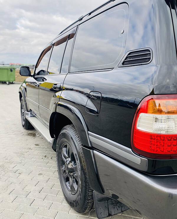 Toyota Land Cruiser 100 2005