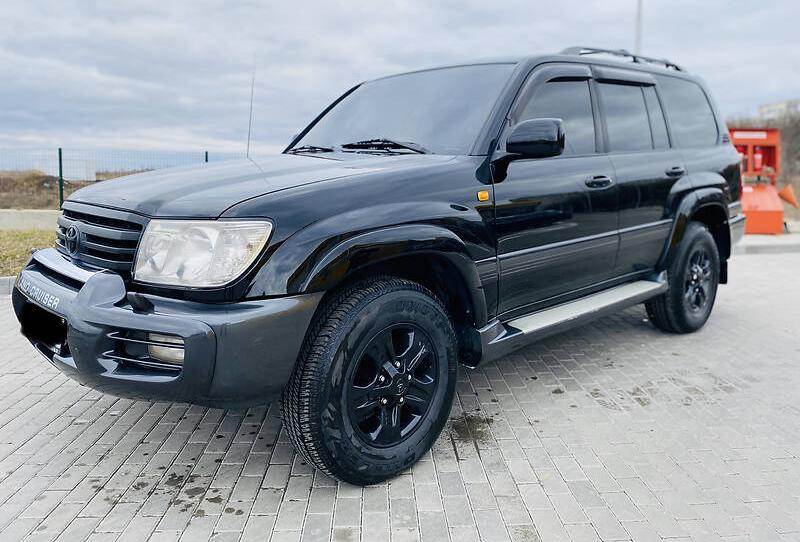 Toyota Land Cruiser 100 2005