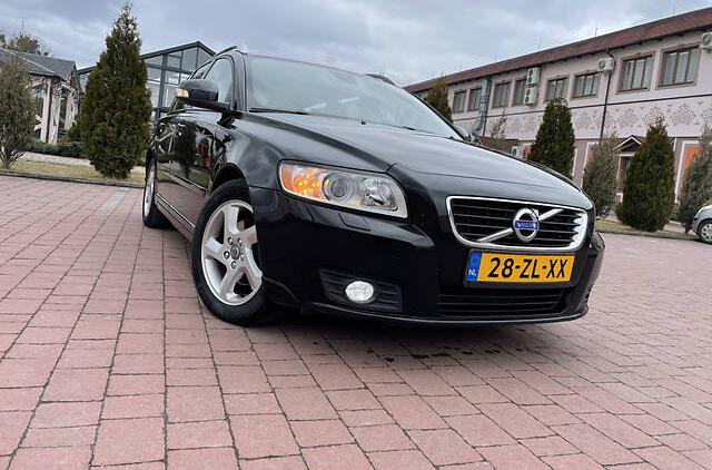 Volvo V50 D2 2012