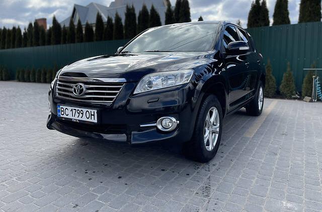 Toyota RAV4 2011