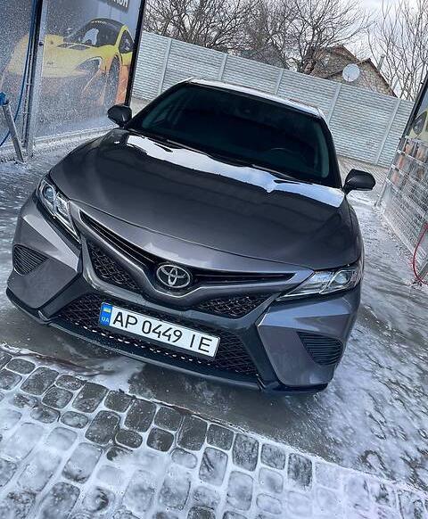Toyota Camry 2019