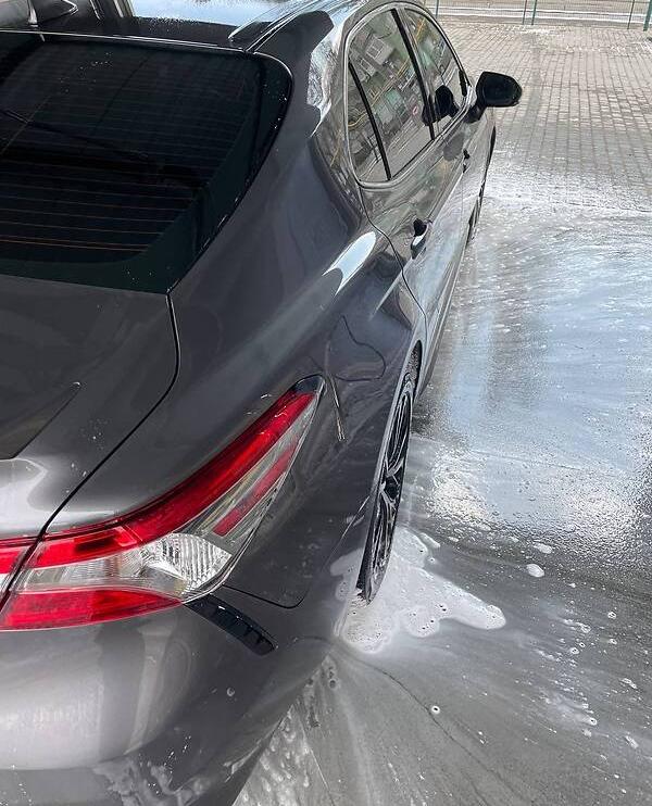 Toyota Camry 2019