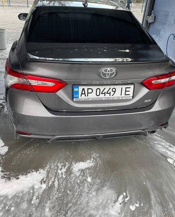 Toyota Camry 2019
