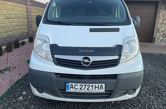 Opel Vivaro пасс. MAXI 2010