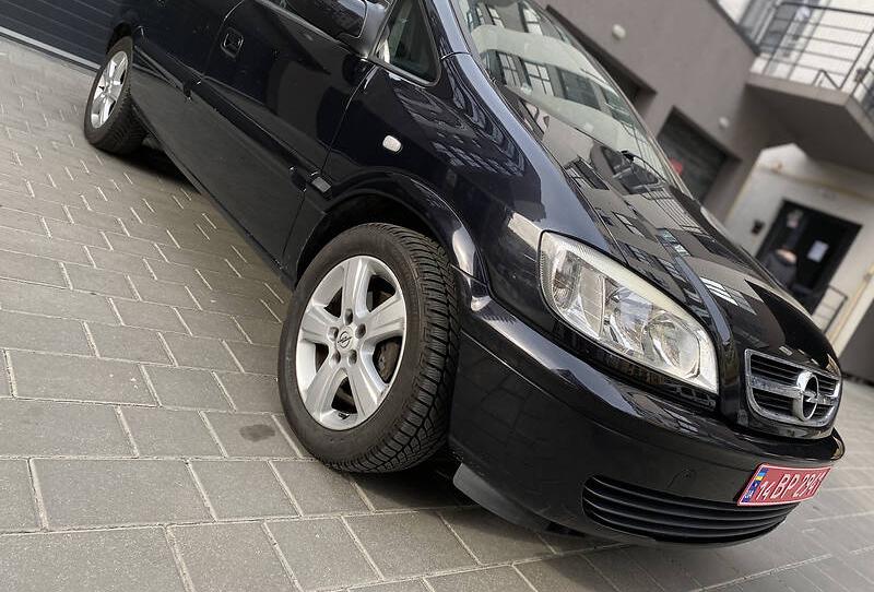 Opel Zafira 2004