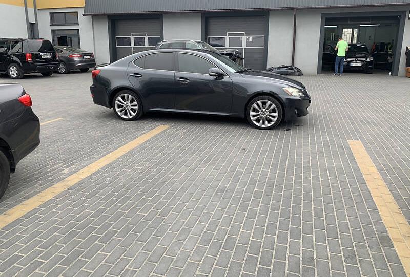 Lexus IS 220 2011