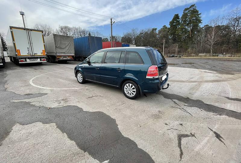 Opel Zafira 2008