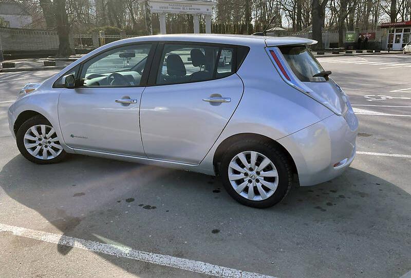 Nissan Leaf 2014