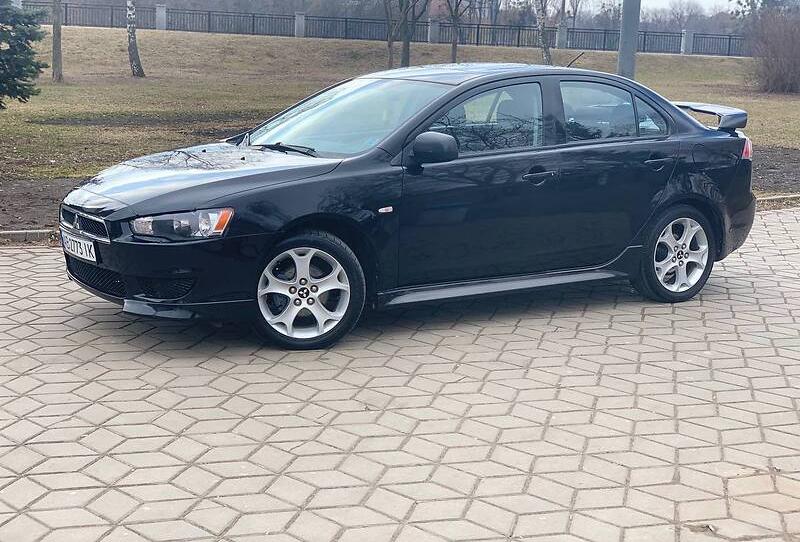 Mitsubishi Lancer X 2012