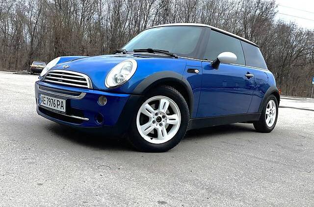 MINI One O.F.F.I.C.I.A.L 2006