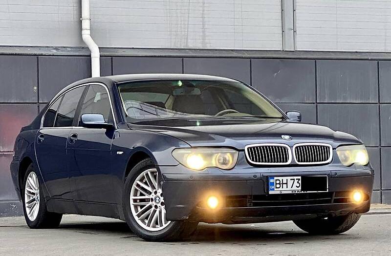 BMW 730 O B S L U J E N A Y 2004