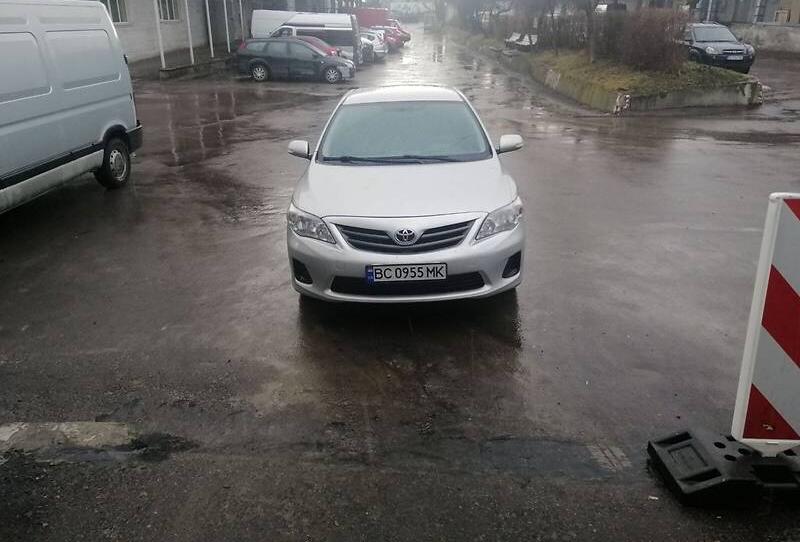 Toyota Corolla 2012