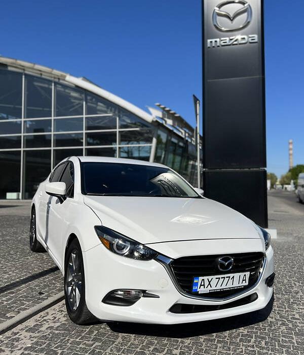 Mazda 3 TOURING SPORT  2017