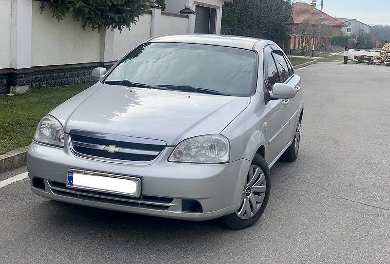 Chevrolet Lacetti SE 2011
