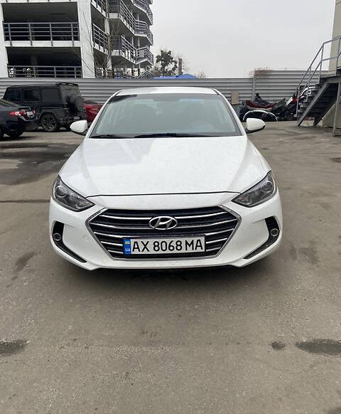 Hyundai Elantra 2018