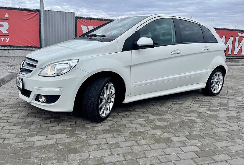 Mercedes-Benz B 180 2010
