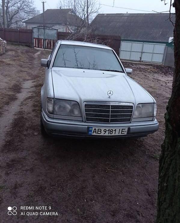 Mercedes-Benz E 220 1994