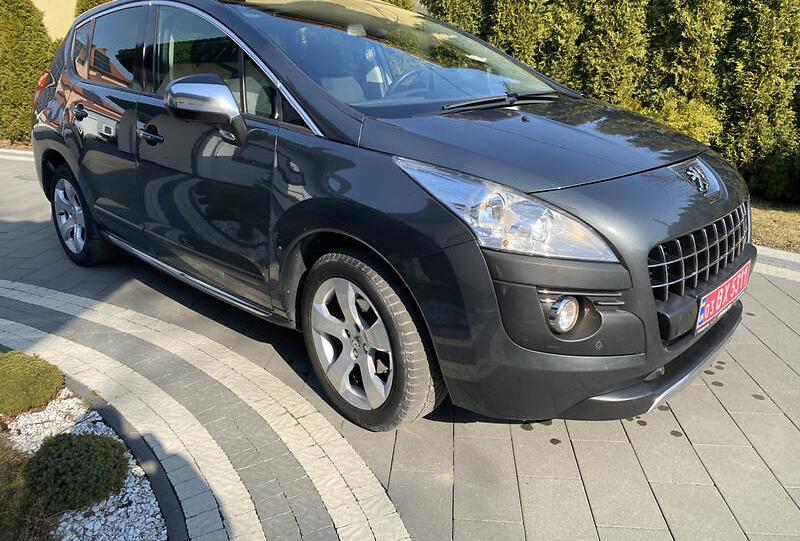 Peugeot 3008 eHDi  2012