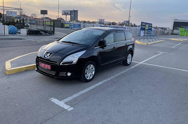 Peugeot 5008 2011